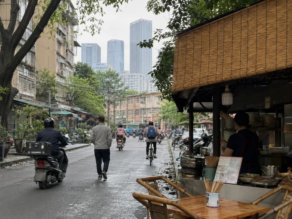 成都清晨街区气氛